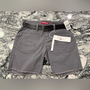 Unionbay cargo shorts  size 5